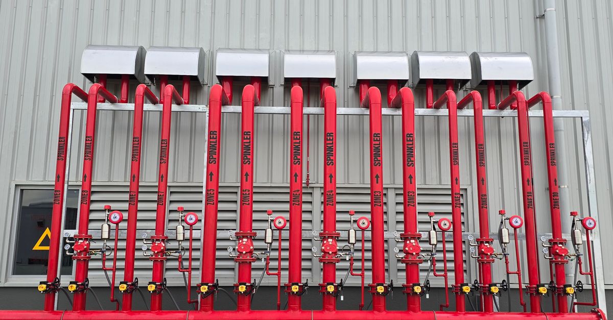 Endüstriyel yangın sprinkler sistemi boruları